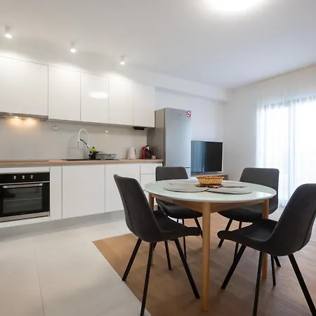 Mali & Veli * זאדאר