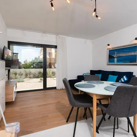 Mali & Veli * זאדאר