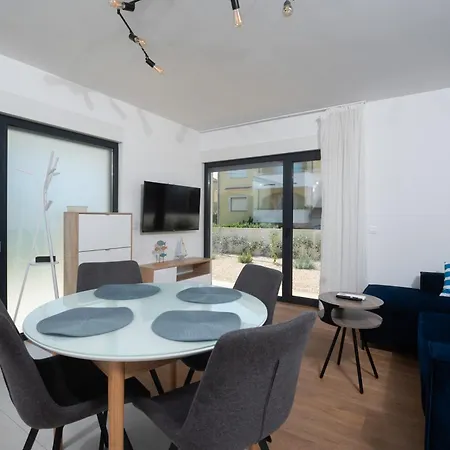 דירה Mali & Veli