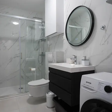 Mali & Veli דירה