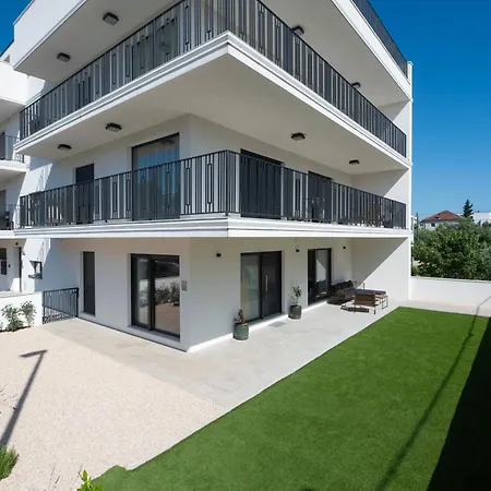 Mali & Veli Apartman Zadar