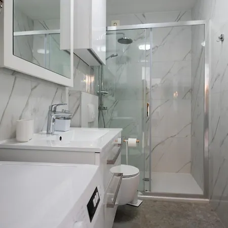 Mali & Veli Apartman Zadar