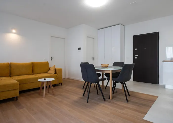 Lägenhet Mali & Veli