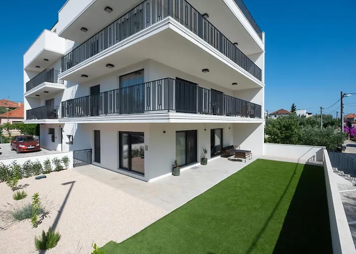 Mali & Veli شقة زادار