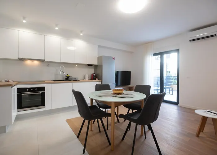 Mali & Veli Lägenhet